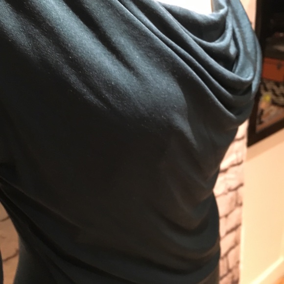 Tahari Turquoise 💯 % silk top - - Picture 6 of 7